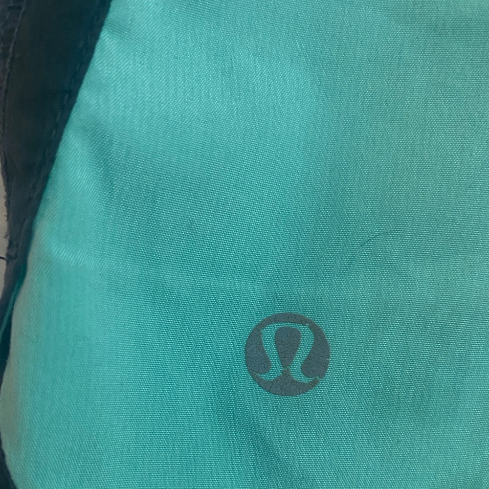 Lululemon Teal / Black Athletic Shorts